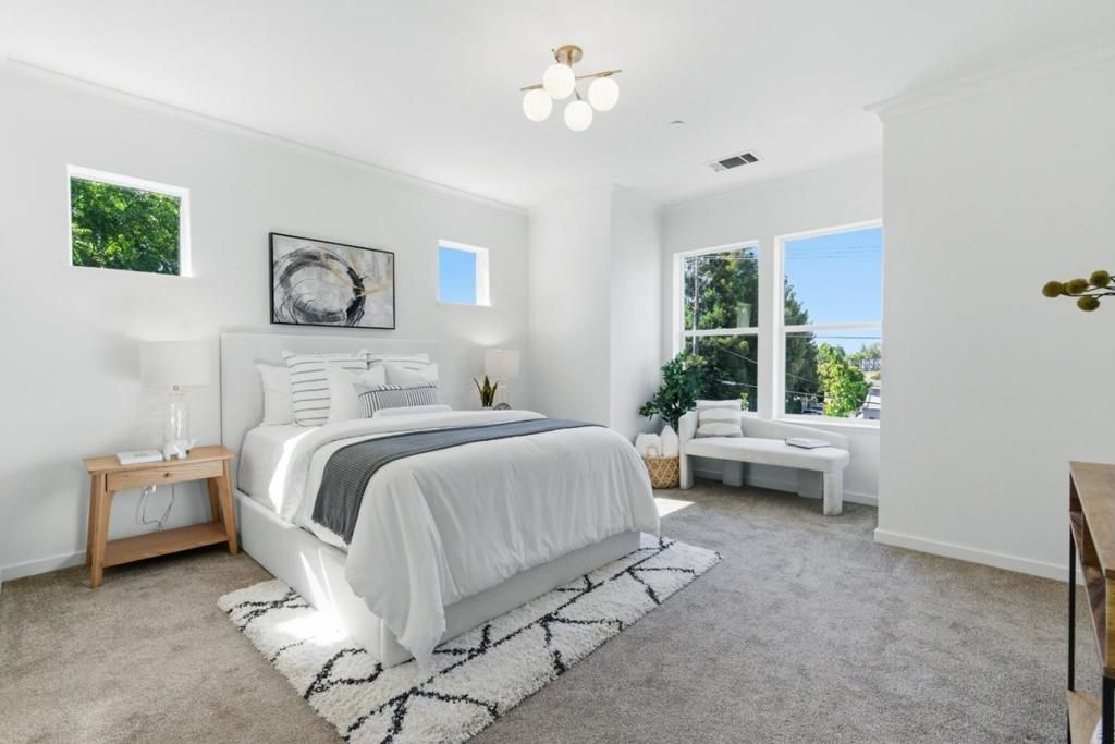 Image 33 of property listing at 1950 Cambridge Drive, Mountain View, CA 94043
