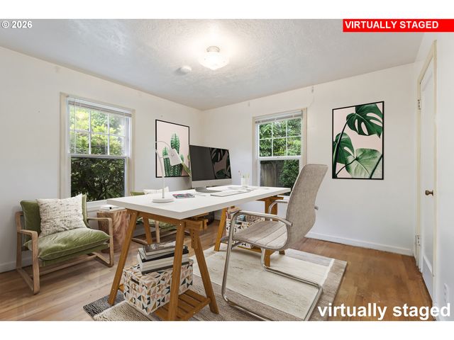 706 Se 135TH Ave, Portland, OR 97233