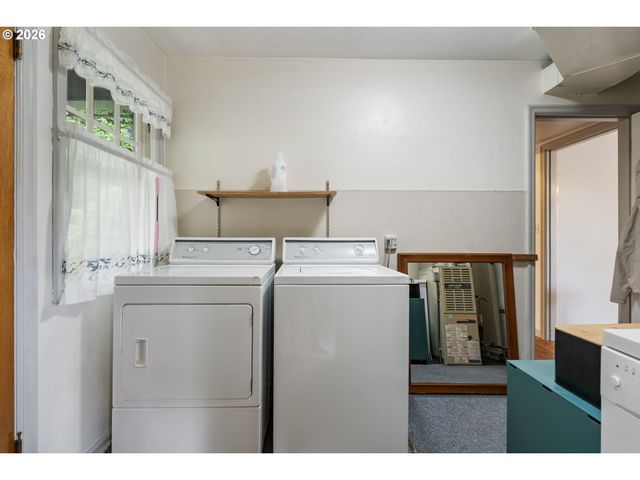 706 Se 135TH Ave, Portland, OR 97233