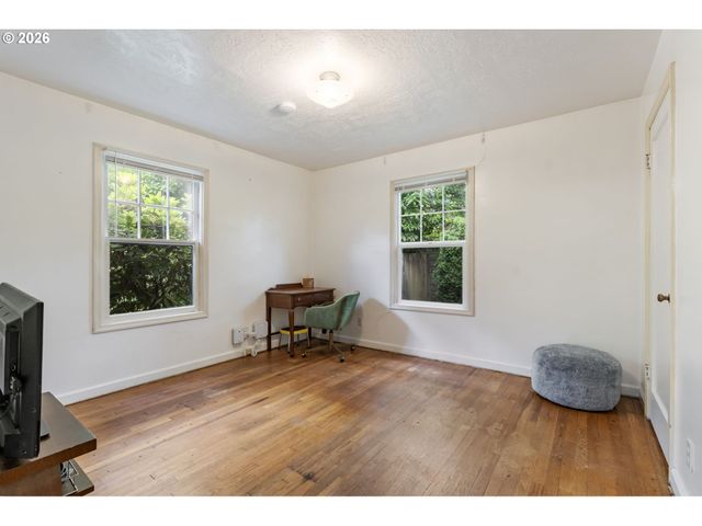 706 Se 135TH Ave, Portland, OR 97233