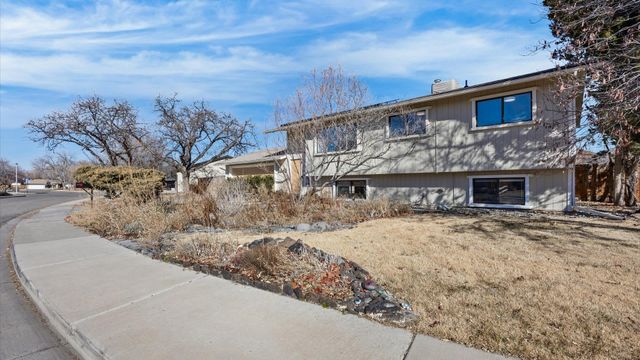 2040 Barberry Avenue, Grand Junction, CO 81506