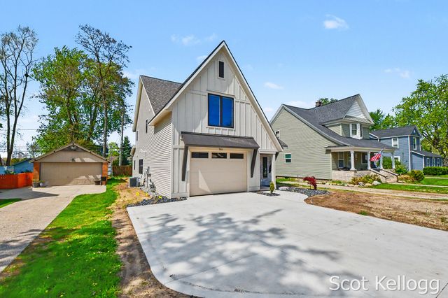 581 S Shore Drive, Holland City, MI 49423