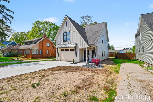581 S Shore Drive, Holland City, MI 49423
