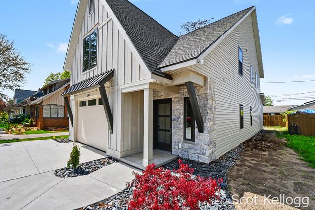 581 S Shore Drive, Holland City, MI 49423