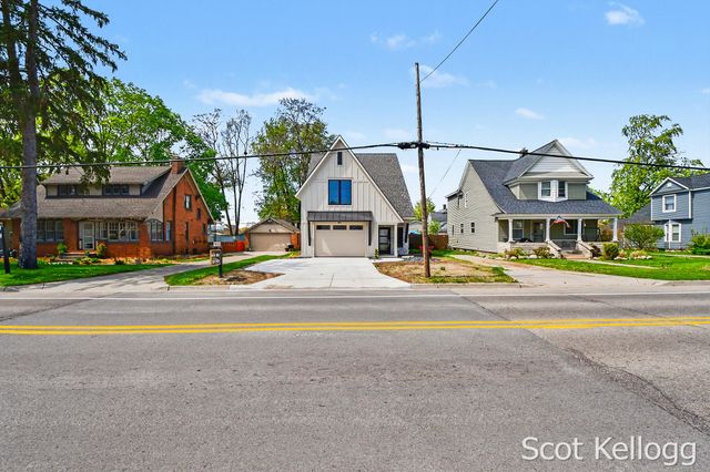 581 S Shore Drive, Holland City, MI 49423