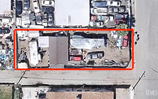 9735 Aim Avenue, Bakersfield, CA 93307