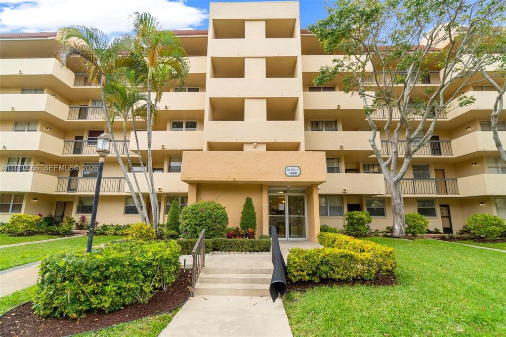 7080 Environ Boulevard 226, Lauderhill, FL 33319