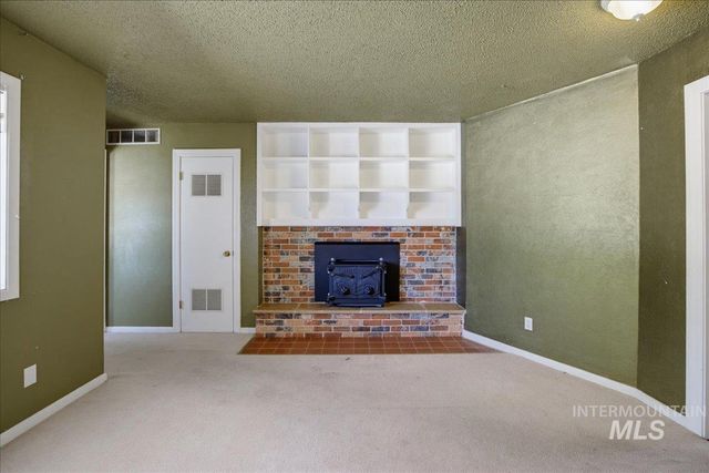 107 Felton St, Caldwell, ID 83605