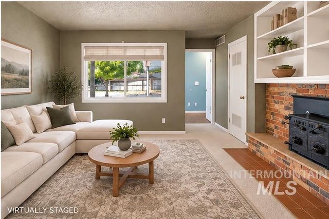 107 Felton St, Caldwell, ID 83605
