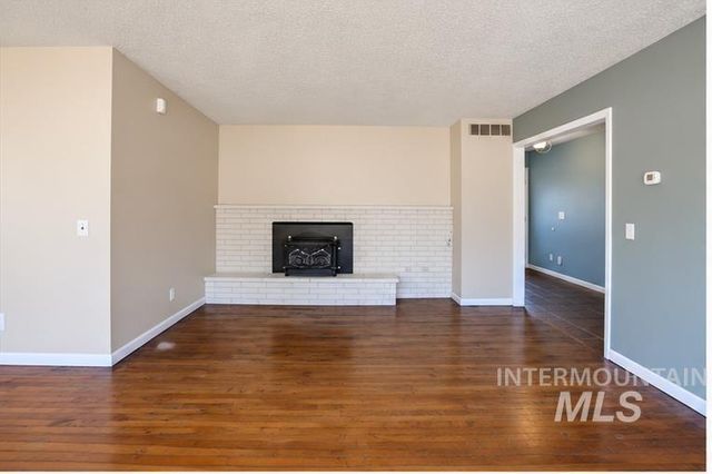 107 Felton St, Caldwell, ID 83605