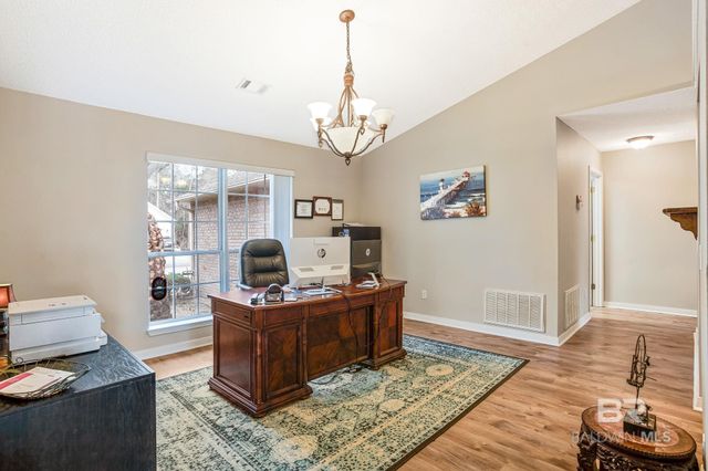 1956 Crown Point Boulevard, Pensacola, FL 32506