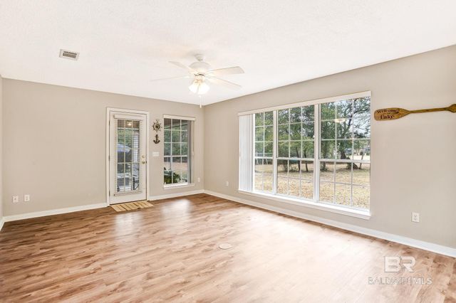 1956 Crown Point Boulevard, Pensacola, FL 32506