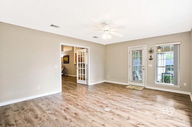 1956 Crown Point Boulevard, Pensacola, FL 32506