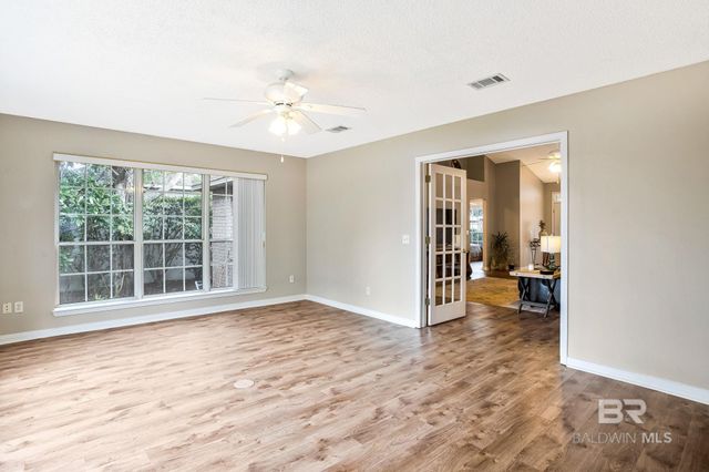 1956 Crown Point Boulevard, Pensacola, FL 32506