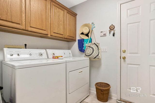 1956 Crown Point Boulevard, Pensacola, FL 32506