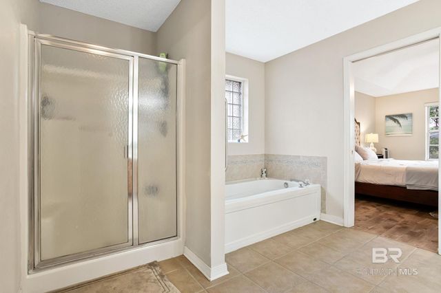 1956 Crown Point Boulevard, Pensacola, FL 32506