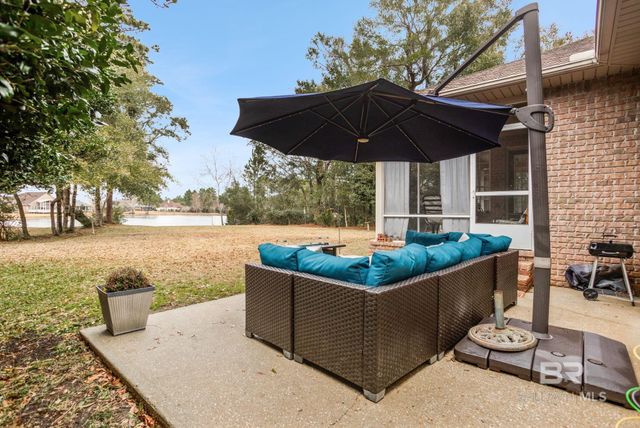 1956 Crown Point Boulevard, Pensacola, FL 32506