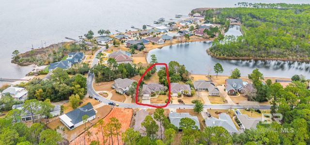 1956 Crown Point Boulevard, Pensacola, FL 32506