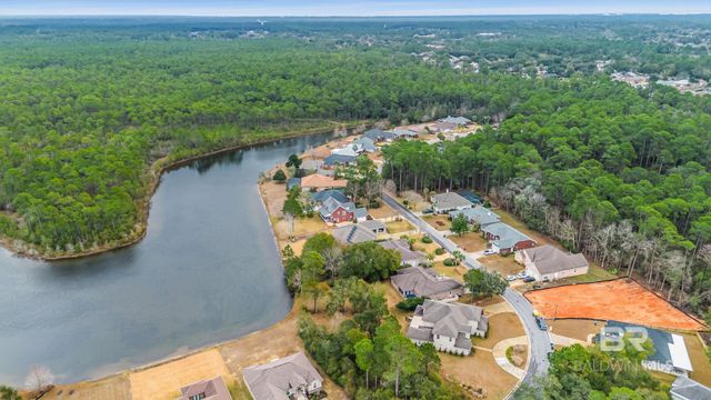 1956 Crown Point Boulevard, Pensacola, FL 32506