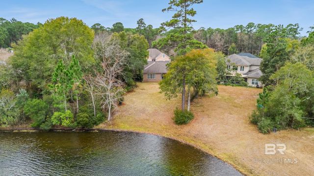 1956 Crown Point Boulevard, Pensacola, FL 32506