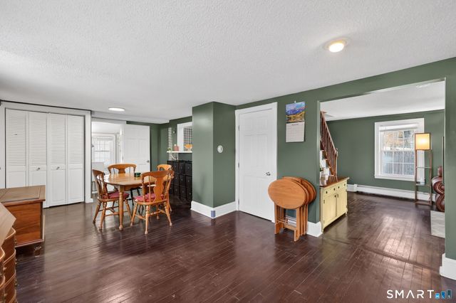 25 Greenwood Drive, Manchester, CT 06042