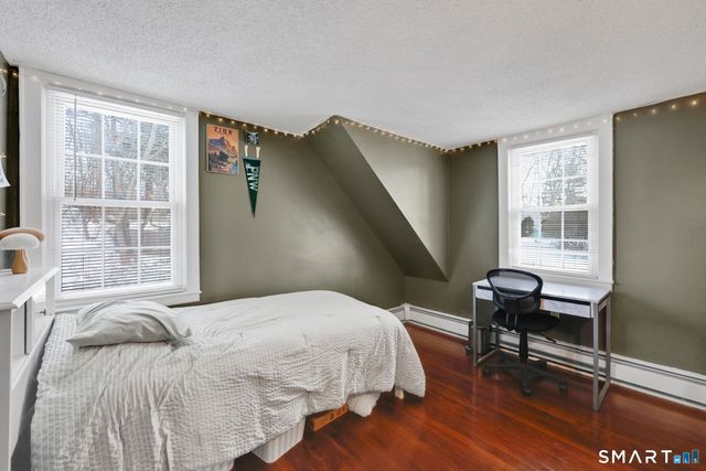 25 Greenwood Drive, Manchester, CT 06042