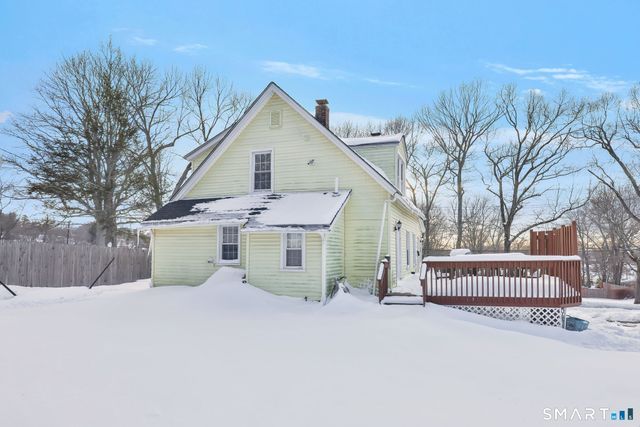 25 Greenwood Drive, Manchester, CT 06042