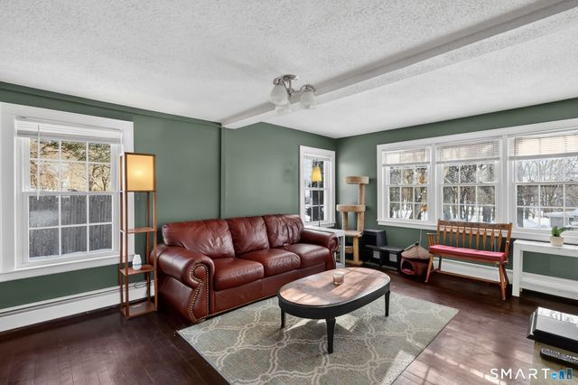 25 Greenwood Drive, Manchester, CT 06042