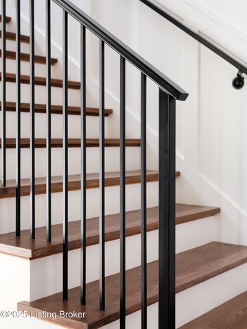 6225 Mistflower Cir, Prospect, KY 40059