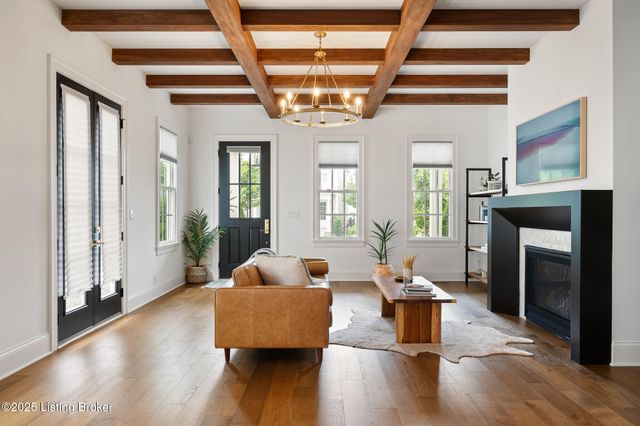 6225 Mistflower Cir, Prospect, KY 40059