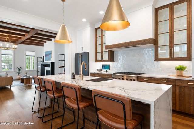 6225 Mistflower Cir, Prospect, KY 40059