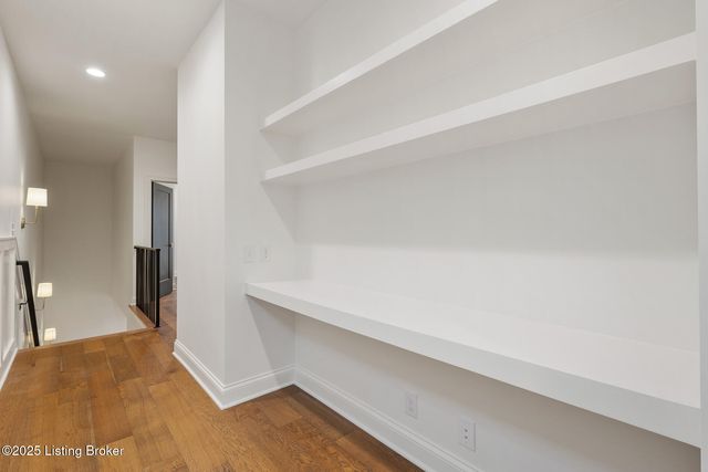 6225 Mistflower Cir, Prospect, KY 40059