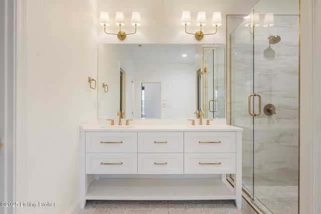 6225 Mistflower Cir, Prospect, KY 40059