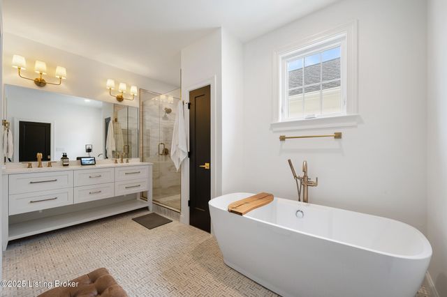 6225 Mistflower Cir, Prospect, KY 40059