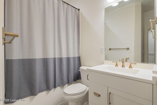 6225 Mistflower Cir, Prospect, KY 40059