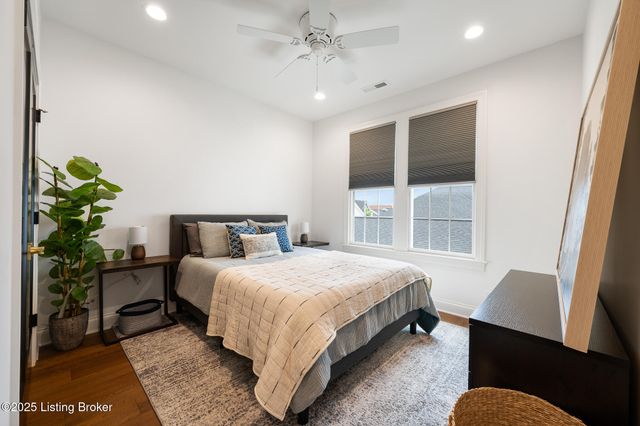 6225 Mistflower Cir, Prospect, KY 40059