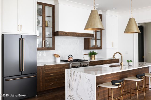 6225 Mistflower Cir, Prospect, KY 40059