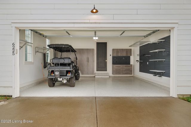 6225 Mistflower Cir, Prospect, KY 40059