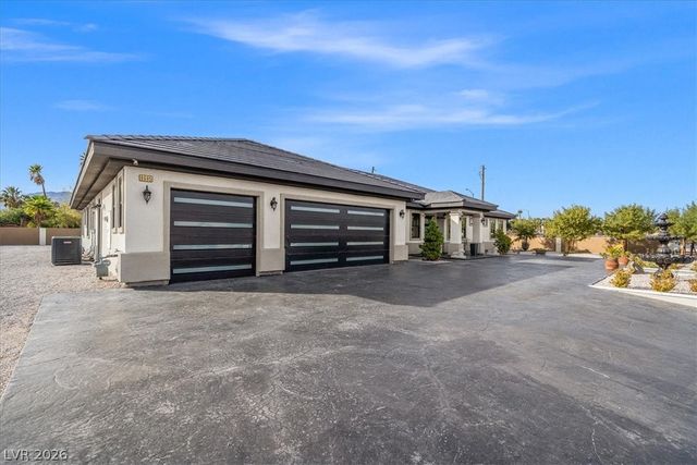 8685 West HAMMER Lane, Las Vegas, NV 89149