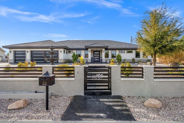 8685 West HAMMER Lane, Las Vegas, NV 89149