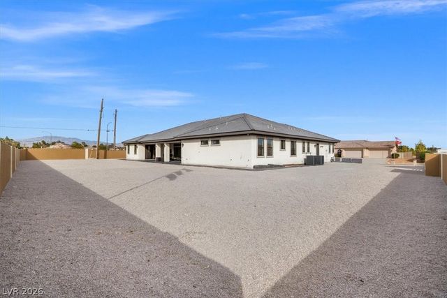 8685 West HAMMER Lane, Las Vegas, NV 89149