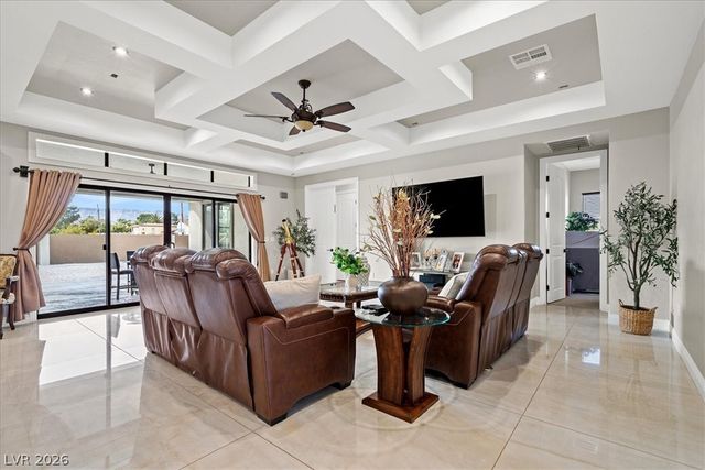 8685 West HAMMER Lane, Las Vegas, NV 89149