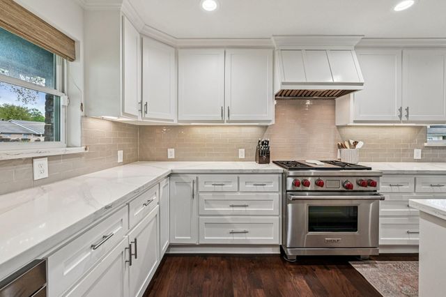 11403 Valley Spring Drive, Houston, TX 77043