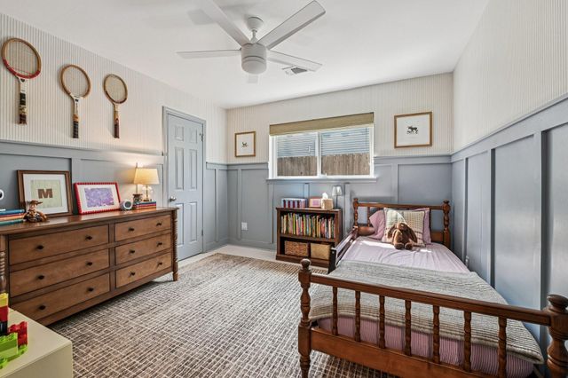 11403 Valley Spring Drive, Houston, TX 77043