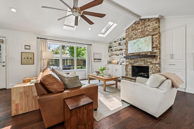 11403 Valley Spring Drive, Houston, TX 77043