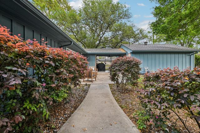 11403 Valley Spring Drive, Houston, TX 77043