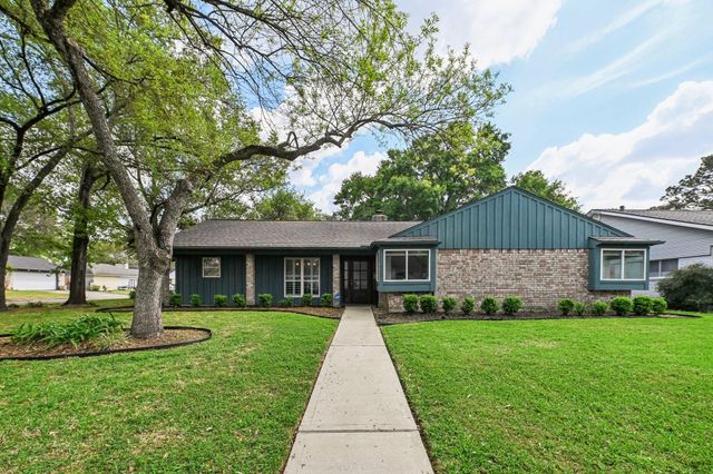 11403 Valley Spring Drive, Houston, TX 77043