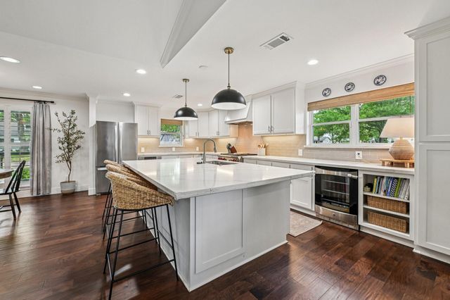 11403 Valley Spring Drive, Houston, TX 77043