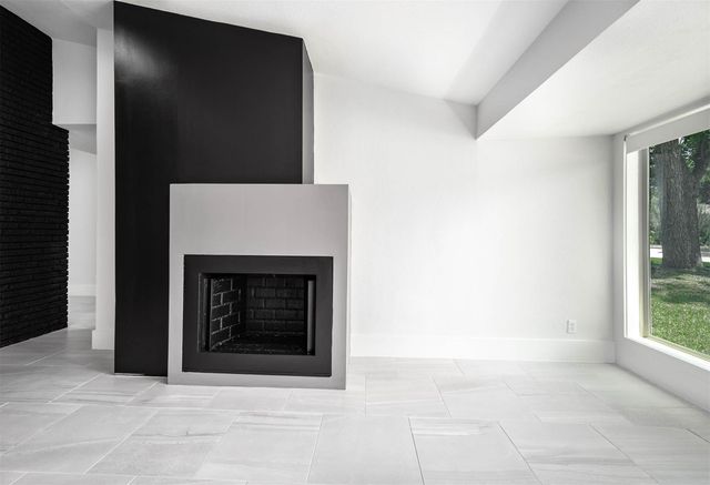 7702 Richmond Ave Avenue, Houston, TX 77063