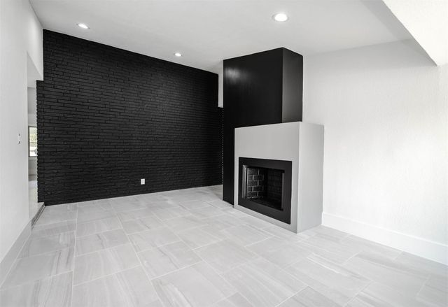 7702 Richmond Ave Avenue, Houston, TX 77063